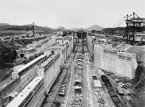 Workers Prints: Miraflores locks under construction in Nov