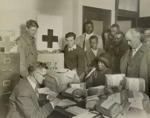 Red Cross Prints: Mississippi drought victims receive food and seed from the Red Cross