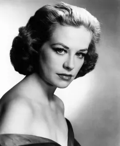 THE MISTRESS (aka NACHTS AUF DENN STRASEN), Hildegard Knef, 1952