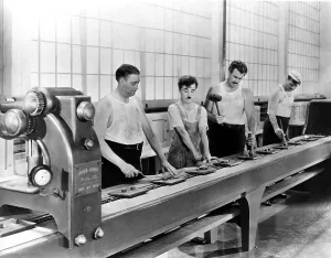 T Shirt Prints: MODERN TIMES, Charlie Chaplin, Tiny Sandford (right), 1936