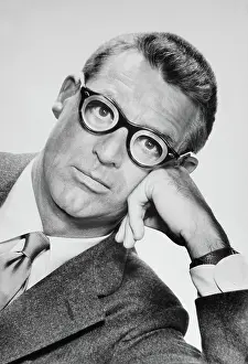 Images Dated 18th May 2019: MONKEY BUSINESS, Cary Grant, 1952