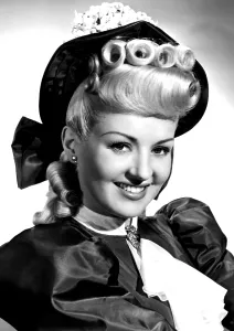 Curls Prints: MOTHER WORE TIGHTS, Betty Grable