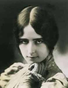 Black And Whiteportrait Prints: MRODE, Clo de (1875-1966). AISA/Everett Collection**US SALES ONLY**