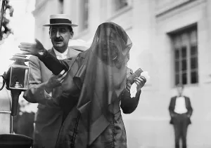 Edwardian Prints: Mrs. William Thaw, wearing a veil to protect her privacy against photographers