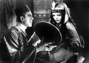Showing Prints: THE MUMMY, Boris Karloff, Zita Johann, 1932