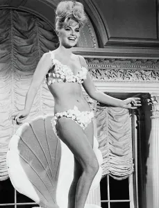 Lisi Prints: HOW TO MURDER YOUR WIFE, Virna Lisi, 1965