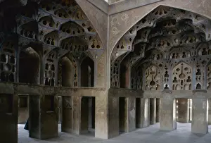 Royal Palace Prints: Music Room in the Ali Qapu Palace, XVII Century, mixed technique - Detail