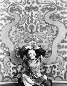 Images Dated 26th September 2013: THE MYSTERIOUS DR. FU MANCHU, Jean Arthur, 1929
