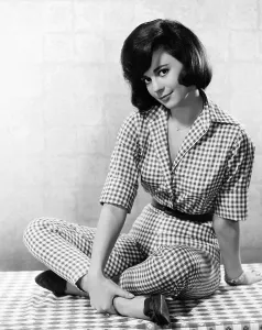 Natalie Prints: Natalie Wood, Warner Bros. portrait, circa 1960