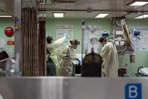 Patient Prints: Navy hospital ship USNS Mercy sailors treat a patient from a Los Angeles medical facility