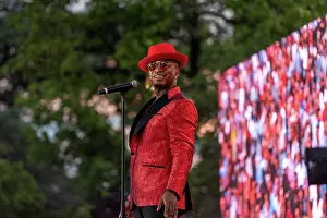 Holiday Prints: Ne-Yo, performs for White House guests at July 4th celebrations on the White House South Lawn