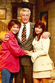 Dinah Prints: EMPTY NEST, from left: Kristy McNichol, Richard Mulligan, Dinah Manoff, 1988-1995