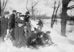 Central Park Prints: New York City, children sleighriding, Central Park, circa 1910s