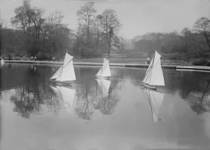 Central Park Prints: New York City, toy yacht race in Central Park, circa 1910s