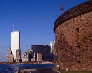 Images Dated 28th December 2007: New York City, view of lower Manhattan and the World Trade Center from Governor's Island