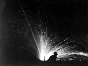 Images Dated 3rd December 2012: Night attack with phosphorus bombs in maneuvers