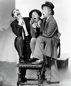 Ds113006 Prints: A NIGHT AT THE OPERA, Groucho Marx, Chico Marx, Harpo Marx, 1935