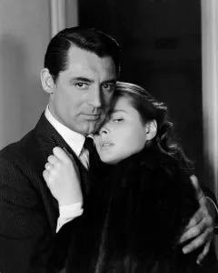 Embrace Prints: NOTORIOUS, from left: Cary Grant, Ingrid Bergman, 1946