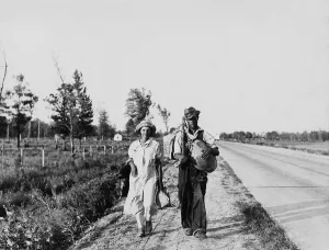 Jobless Prints: Oakies couple migrating