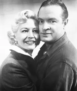 Images Dated 16th October 2015: OFF LIMITS, from left: Marilyn Maxwell, Bob Hope, 1953