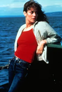 Ocean Prints: AN OFFICER AND A GENTLEMAN, Debra Winger, 1982, (c) Paramount/courtesy Everett Collection