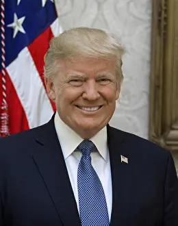 Expression Prints: Official photo of President Donald Trump released on Oct
