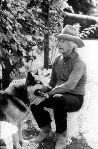1980s Candid Prints: Oleg Cassini, 1981. Courtesy: CSU Archives / Everett Collection