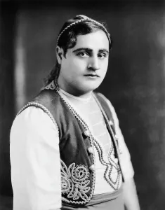 Vest Prints: Opera singer Beniamino Gigli in LA GIOCONDA, ca. 1910s