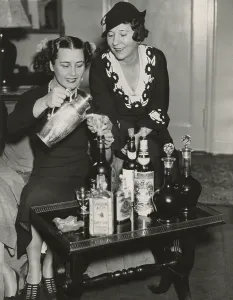 Rs4wn Prints: Opera singers celebrate the repeal of Prohibition on Dec