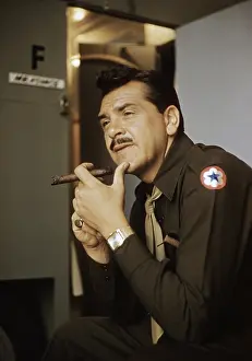 : OPERATION MAD BALL, Ernie Kovacs on set