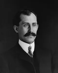 Orville Prints: Orville Wright 1871-1948 at age 34 in 1905. LC-DIG-ppprs-00680