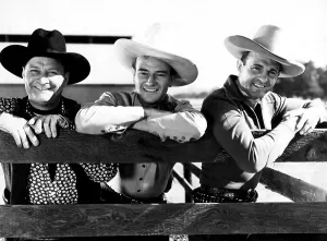 Images Dated 5th April 2013: OVERLAND STAGE RAIDERS, from left, Max Terhune, John Wayne, Ray Corrigan, 1938