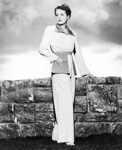 Wide Collar Prints: ACROSS THE PACIFIC, Mary Astor, 1942