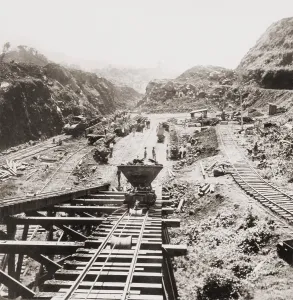 Digging Prints: Panama Canal construction at the Culebra Cut, Panama Canal in 1907