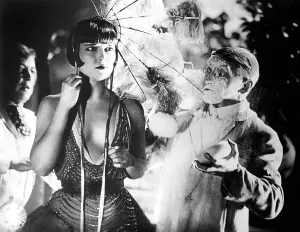 Louise Prints: PANDORA'S BOX, (aka DIE BUCHSE DER PANDORA, aka LULU), Louise Brooks (center), 1929