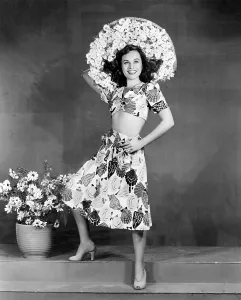 Bare Midriff Prints: Paulette Goddard, 1941