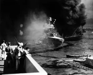 Images Dated 2nd August 2007: Pearl Harbor: Battered by aerial bombs and torpedoes