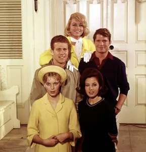 Farrow Prints: PEYTON PLACE, Mia Farrow, Ryan O'Neal