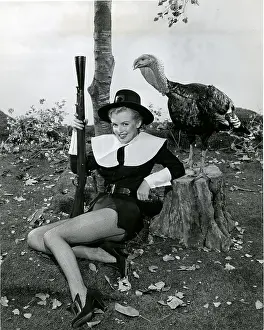 Starlet Prints: Pilgrim Marilyn Monroe and her turkey wish their fans a Happy Thanksgiving