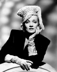 Braid Prints: PITTSBURGH, Marlene Dietrich, 1942