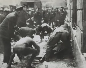 Wall Street Prints: Police removing rubble to reach bodies after the Wall St