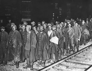 Poland Prints: Polish prisoners of war to be transported to camps in Germany in 1939