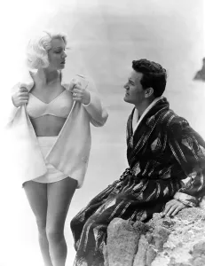 Swimsuit Prints: THE POSTMAN ALWAYS RINGS TWICE, from left: Lana Turner, John Garfield, 1946