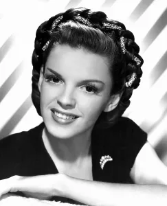 Images Dated 8th October 2014: PRESENTING LILY MARS, Judy Garland, 1943