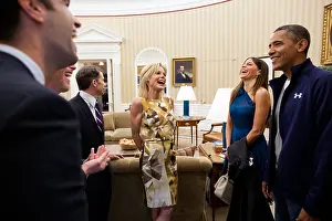 Actresses Prints: President Barack Obama greets cast members from ABC's sitcom Modern Family