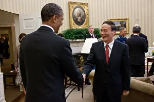 Greeting Prints: President Barack Obama greets Chinese Vice Premier Wang Qishan in the Oval Office