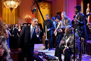 Gary Prints: President Barack Obama joins in singing Sweet Home Chicago'