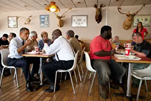 Restaurant Prints: President Barack Obama has lunch with Toledo