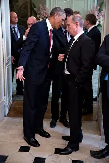 Vladimir Prints: President Barack Obama talks with Russian President Vladimir Putin