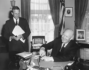 Lawyers Prints: President Eisenhower is signing the Hawaii Statehood Bill in the Oval Office on March 18